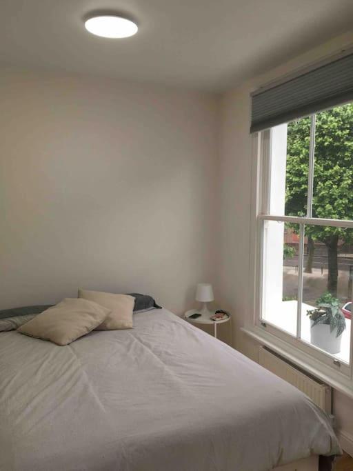 Newly Refurbished 2-Bedroom Flat In Notting Hill Londen Buitenkant foto