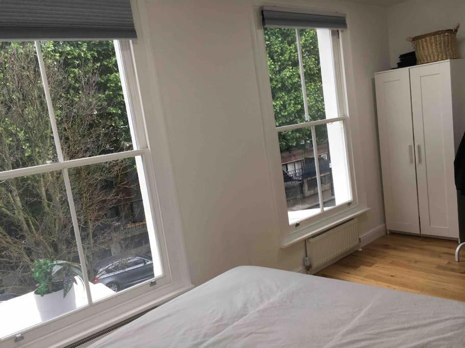 Newly Refurbished 2-Bedroom Flat In Notting Hill Londen Buitenkant foto