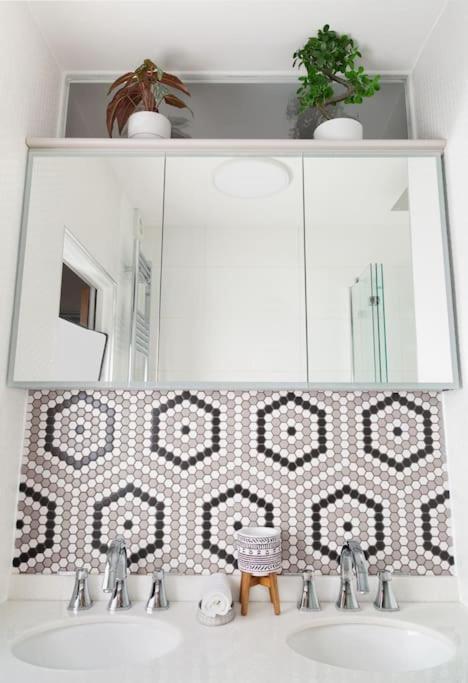 Newly Refurbished 2-Bedroom Flat In Notting Hill Londen Buitenkant foto