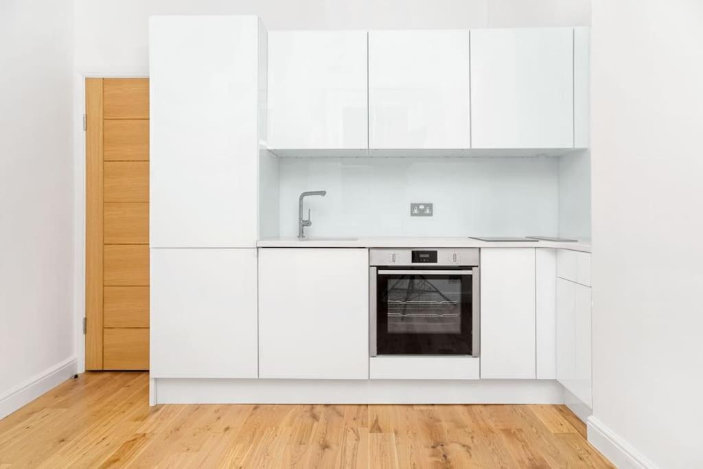 Newly Refurbished 2-Bedroom Flat In Notting Hill Londen Buitenkant foto